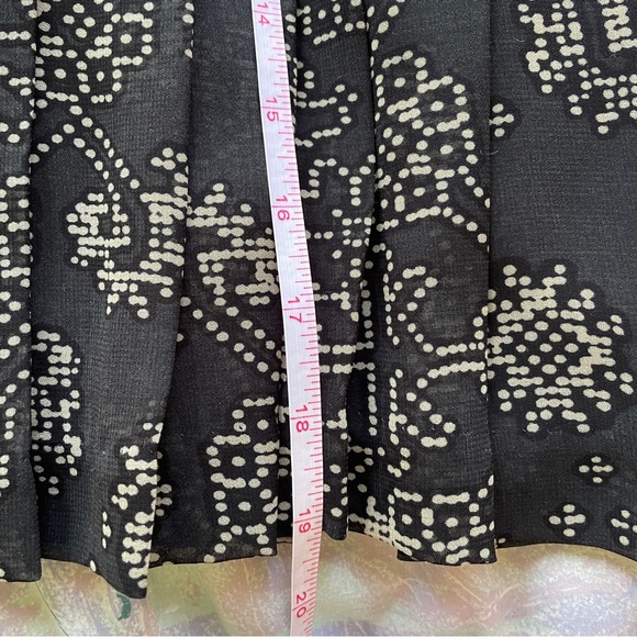 Dark grey printed Gap pleated skirt with lining size 14 - Picture 6 of 10